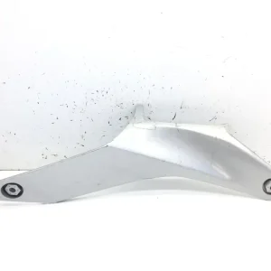 Malaguti madison k restyling 400 carena tunnel pedana destro - crepa 2002 2004 6100000 Nuovo Arrivo