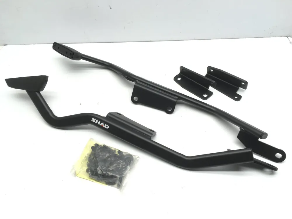 Honda cb 650 r 650 kit staffe fissaggio portapacchi bauletto posteriore 2019 2022 Offerta Lampo