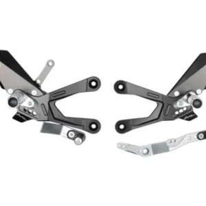 PEDANE REGOLABILI POGGIAPIEDI FISSI STANDARD LIGHTECH HONDA CBR 1000 RR-R / SP 2020-2025- Novità