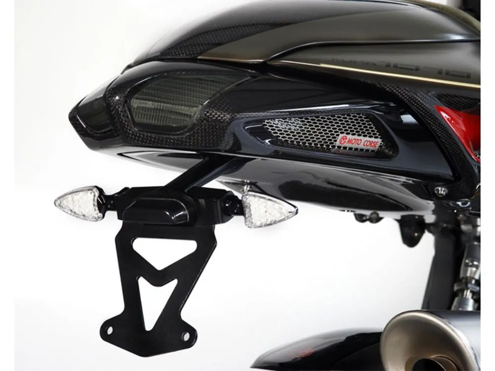 Promozione KIT COMPLETO PORTA TARGA + LUCE + FRECCE SYENCRO MOTOCORSE MV AGUSTA BRUTALE 920 2011-