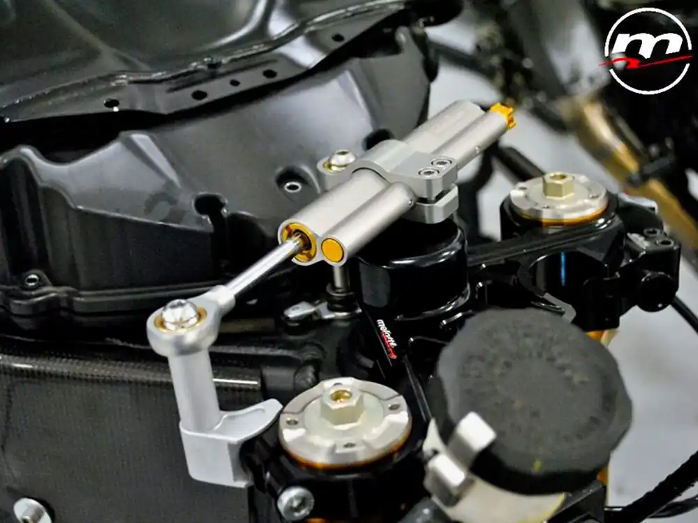 KIT SUPPORTO AMMORTIZZATORE STERZO OHLINS MELOTTI RACING YAMAHA R6 2006-2020- Soddisfatti O Rimborsati
