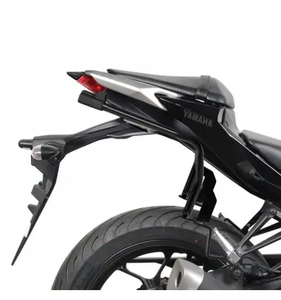 Promo Stagionale Portavaligie laterale Shad 3P per valigie su Yamaha MT 03 dal 2016-
