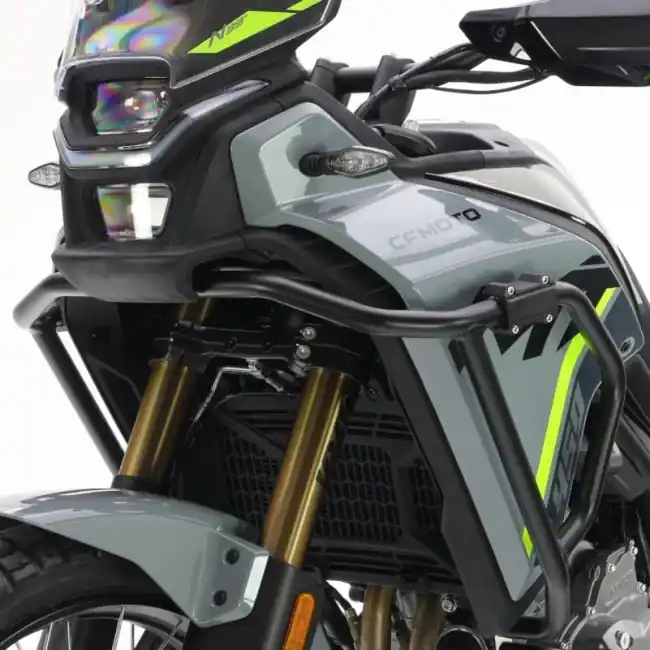 Paraserbatoio Isotta per CF Moto 450MT dal 2024 nero- Prezzo Conveniente
