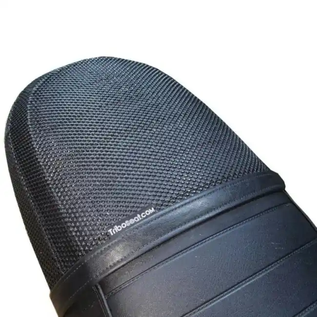 Compra Adesso Rete antiscivolo passeggero Triboseat per sella Triumph Bonneville T100-