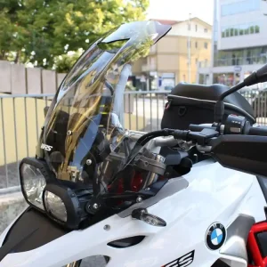 Must-Have KIT CUPOLINO TOURING WRS FUME' + STAFFE BMW F 700 GS 2011-2017-