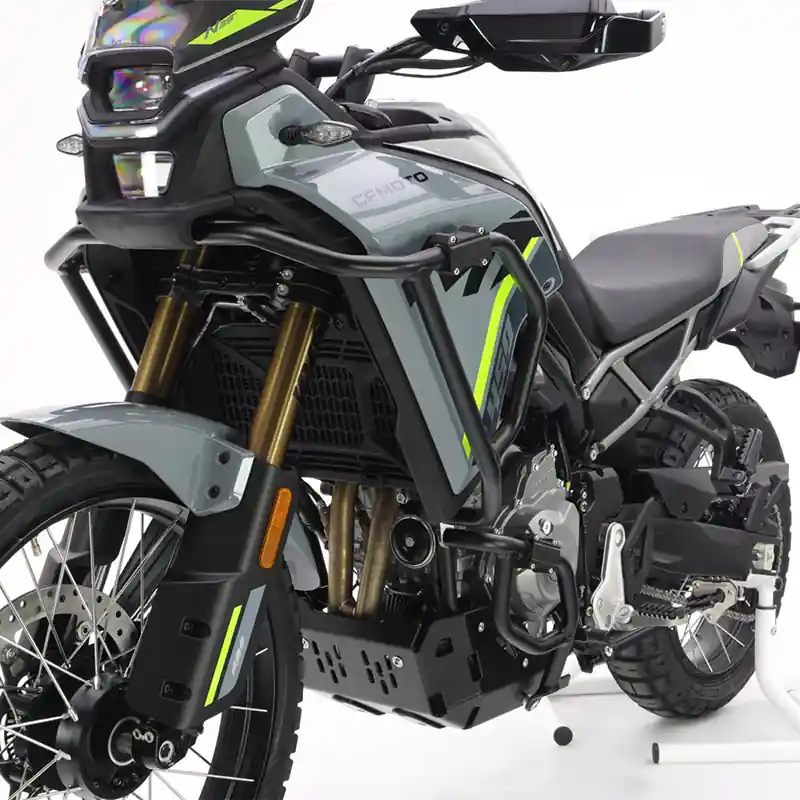 Offerta Protezioni Tubolari Superiori Isotta CF Moto 450 MT nero-