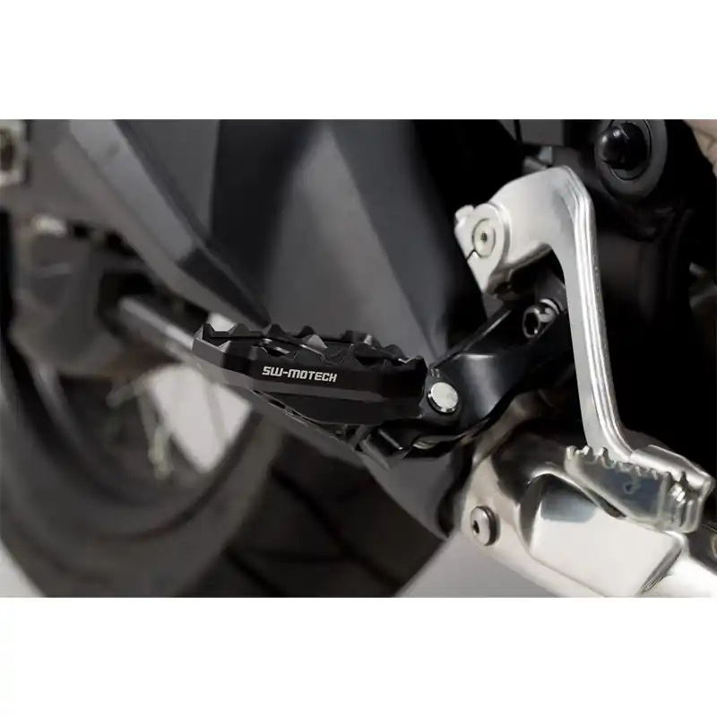 Espansione pedane Sw Motech CRF1000L nero- Scelto Dai Clienti
