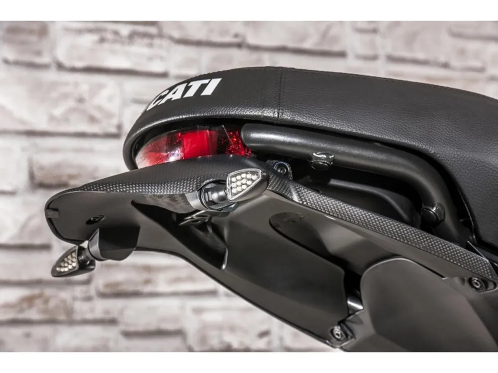 Novità PARAFANGO POST CARBONIO OPACO CNC RACING DUCATI SCRAMBLER 800 URBAN EN 2015-16-