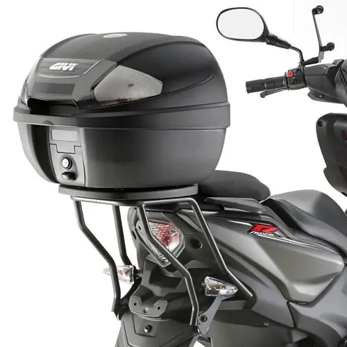 GIVI Attacco posteriore specifico per bauletto MONOLOCK® SR2113 per YAMAHA AEROX R 13 Offerta