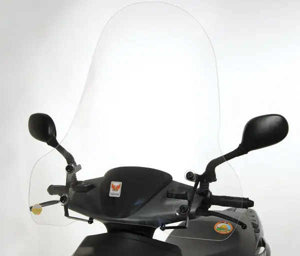 Esclusivo ISOTTA Parabrezza media protezione per Benelli velate 125 - 250 dal 2010