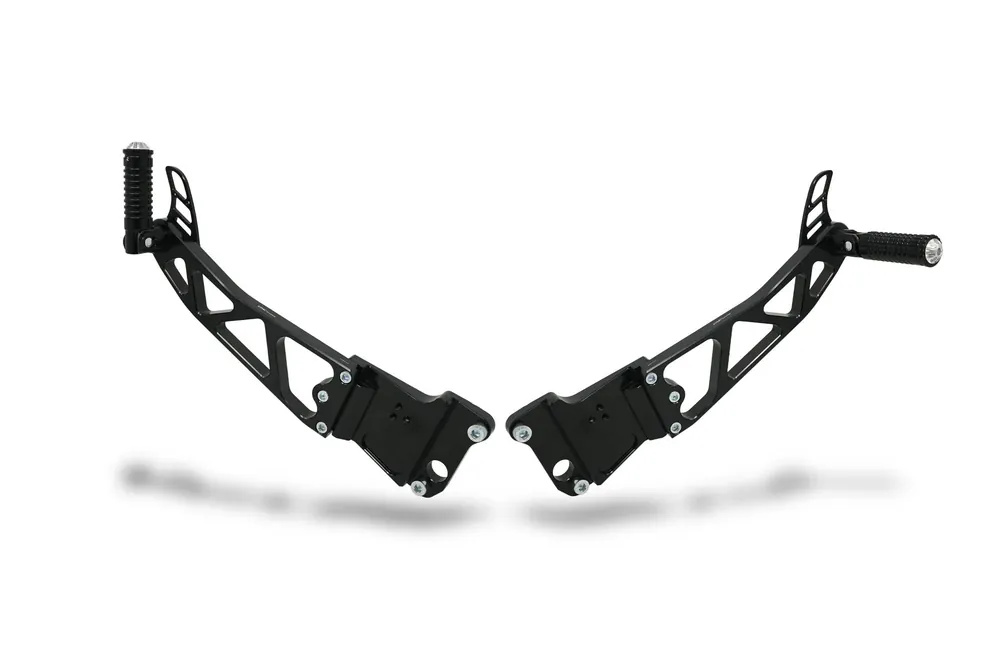 Super Prezzo CNC RACING Pedane passeggero Ducati Monster 696 796 1100