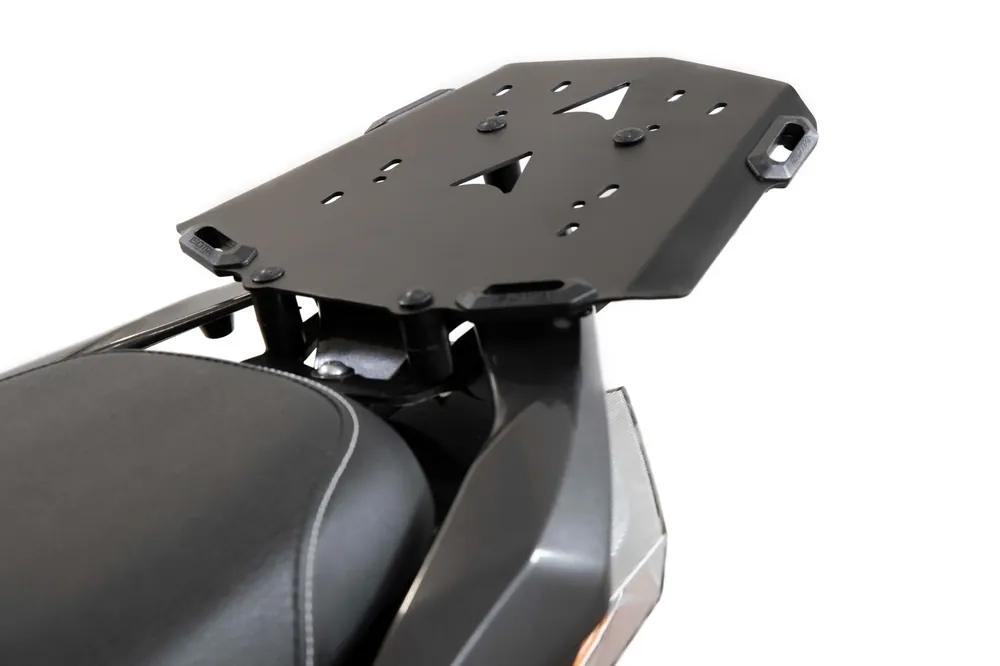 ISOTTA Portapacchi con struttura di fissaggio in ferro per SYM JET 125cc 2021-2023 - PA403 Reso Gratuito